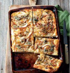 Focaccia with caramelized onions, pear and blue cheese
