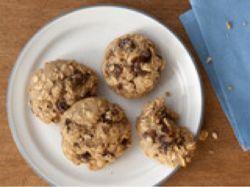 Chewy Oatmeal Raisin Cookies (try?)
