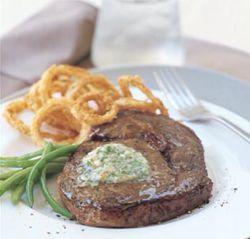 Steak w gorgonzola & onion rings