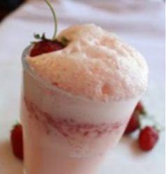 MOCKTAIL - Strawberry Cream Soda :]>