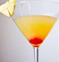 COCKTAIL - VODKA - Pineapple Upside-down Cake Martini