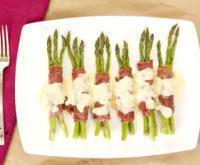 Asparagus Wrapped in Prosciutto with Beurre Blanc