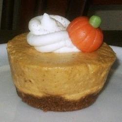 PUMPKIN CHIFFON MOUSSE CUPCAKES WITH GINGERSNAP CRUST AND BOURBON WHIPPED CREAM