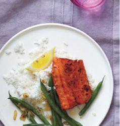 Brown Sugar-Glazed Salmon With Green Beans and Shallots