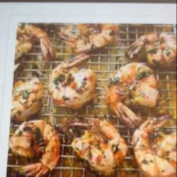 Garlicky roasted shrimp with parsley and anise