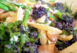 Broccoli Warm Salad with Onions, Chestnuts and Blue Cheese